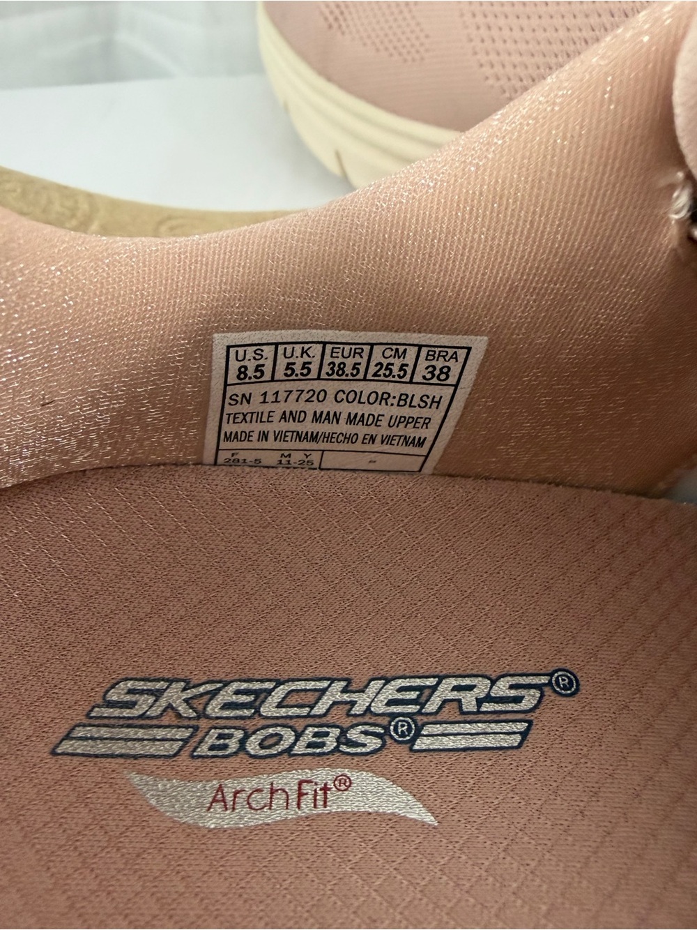 NWT BOBS From Skechers Women’s Size 8.5 Light Pink Athletic Sneakers - Picture 7 of 10